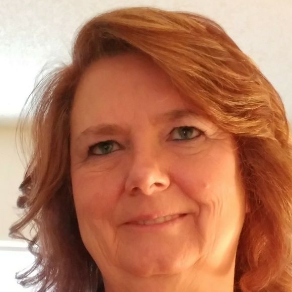 Meet your Posher, Lisa - Picture 1 of 1